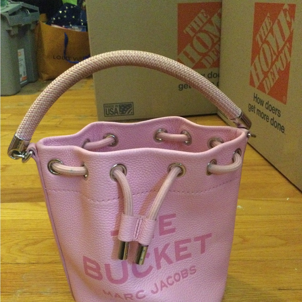 Pink Bucket Crossbody Bag - Picture 4 of 4